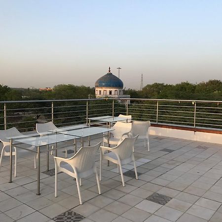 B Nineteen New Delhi Ngoại thất bức ảnh